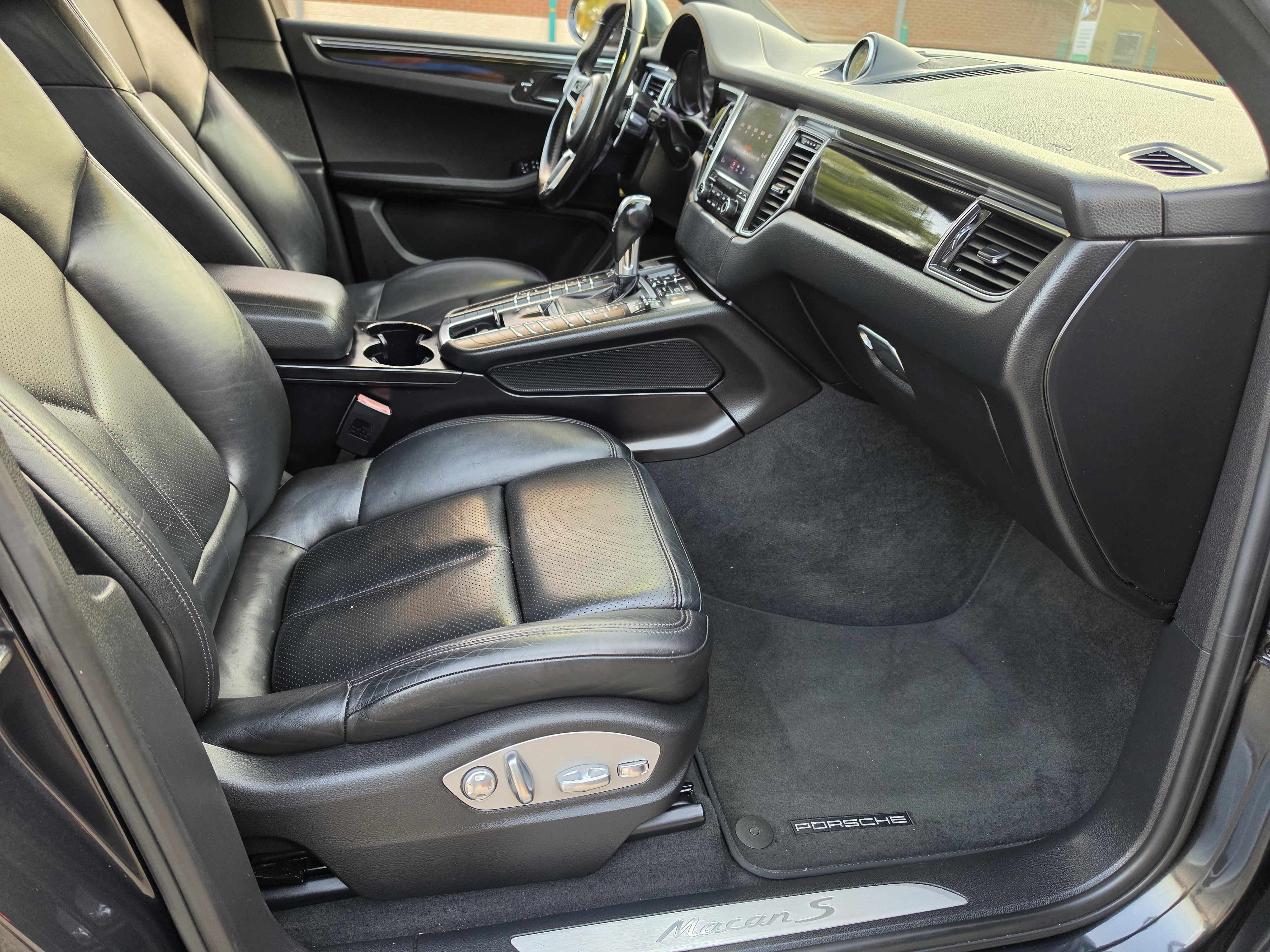 Used 2017 Porsche Macan S AWD/4WD image 12