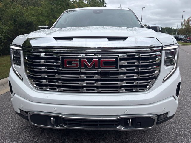 Used 2023 GMC Sierra 1500 Denali w/ Denali Reserve Package AWD/4WD image 11