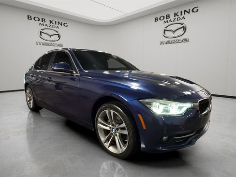 Used 2018 BMW 330i Sedan w/ Convenience Package RWD image 7