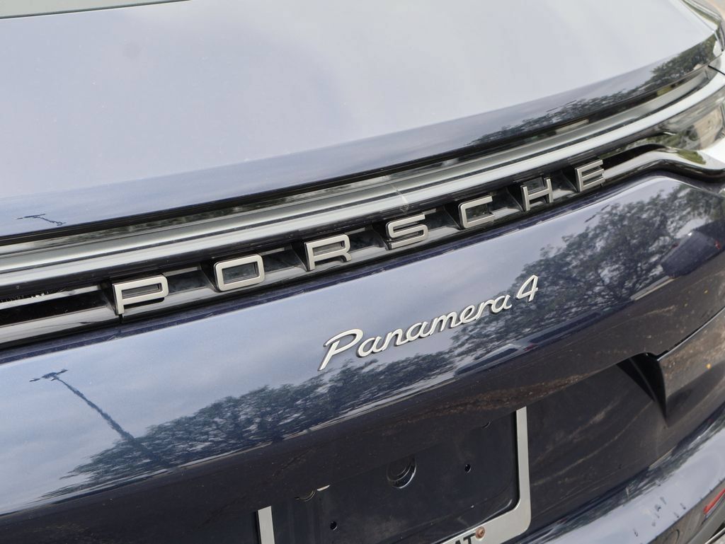 Certified 2023 Porsche Panamera 4 Platinum Edition AWD/4WD image 6