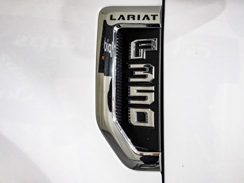 Used 2022 Ford F350 Lariat image 42