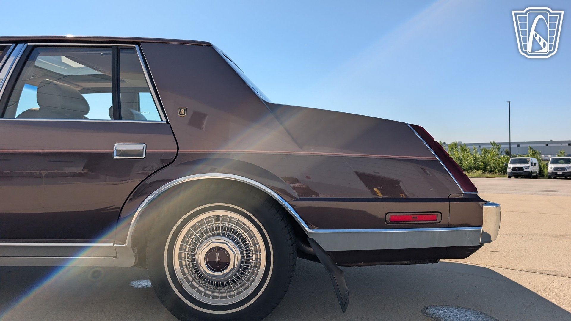 Used 1987 Lincoln Continental Signature RWD image 34