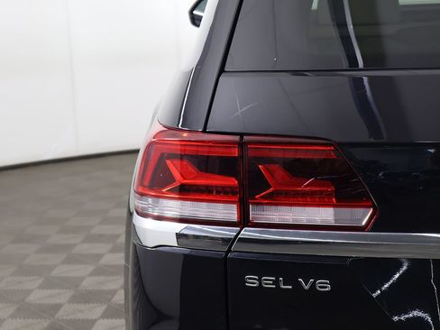 Used 2023 Volkswagen Atlas SEL AWD/4WD image 18