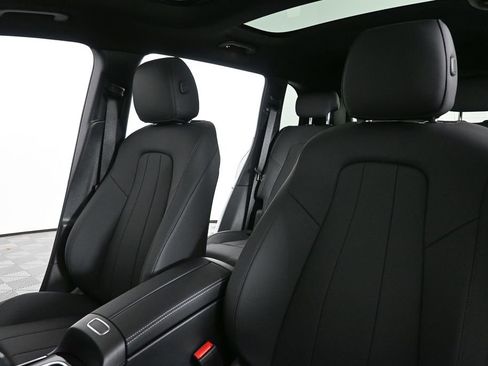 New 2026 Mercedes-Benz GLB 250 image 5