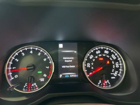 Used 2022 Toyota RAV4 LE AWD/4WD image 10