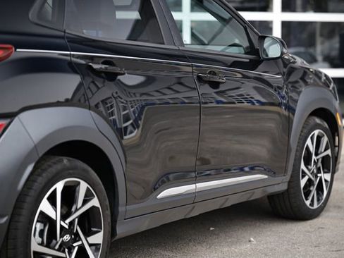 Used 2023 Hyundai Kona Limited image 8