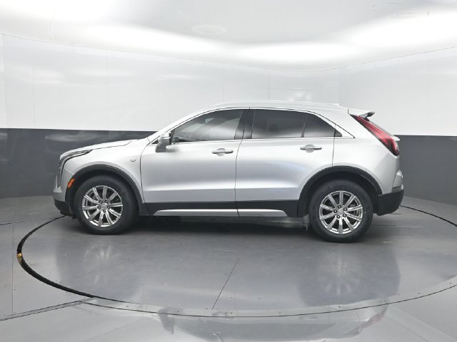 Used 2022 Cadillac XT4 Premium Luxury w/ Safety Alert Package FWD image 2