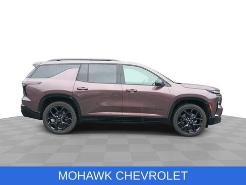 Used 2026 Chevrolet Traverse RS AWD/4WD image 9