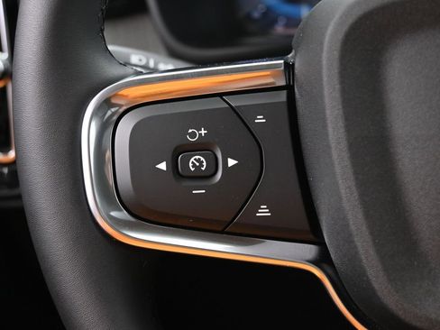 New 2025 Volvo XC40 B5 Plus w/ Protection Package Premier image 11