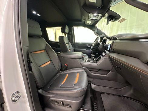 Certified 2025 GMC Sierra 1500 AT4 AWD/4WD image 20