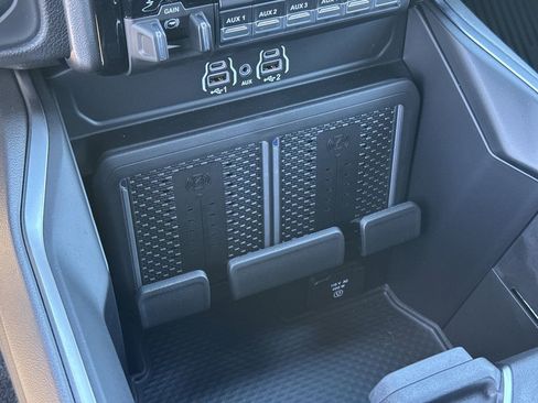 New 2026 RAM 2500 Big Horn AWD/4WD image 34