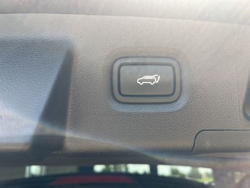 Used 2023 Hyundai Santa Fe Limited image 15