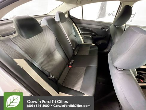 Used 2020 Nissan Versa SV image 16