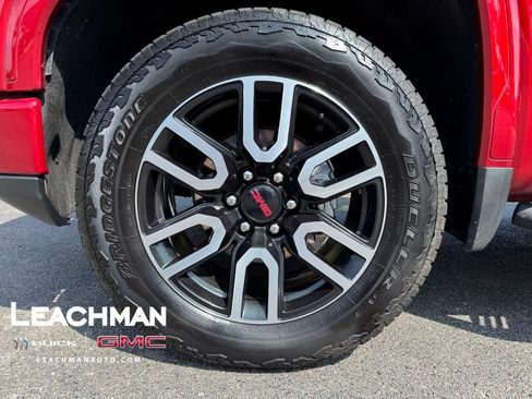 Used 2024 GMC Sierra 1500 AT4 w/ Technology Package AWD/4WD image 8