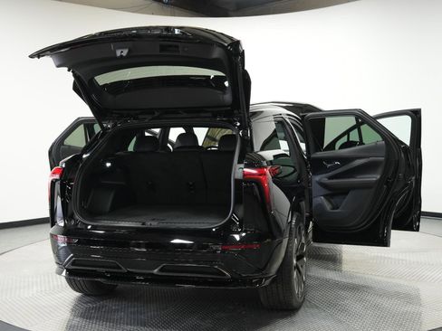 Used 2025 Chevrolet Blazer EV RS AWD/4WD image 10