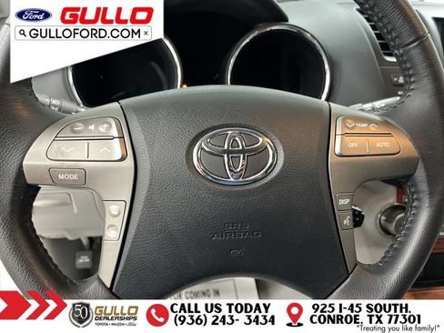 Used 2009 Toyota Highlander Limited w/ Extra Value Pkg 8 FWD image 24