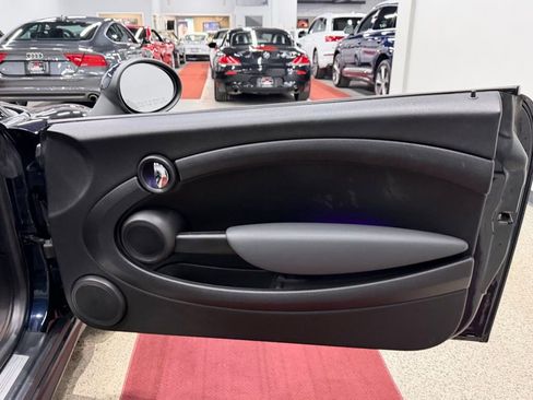 Used 2012 MINI Cooper Convertible image 27