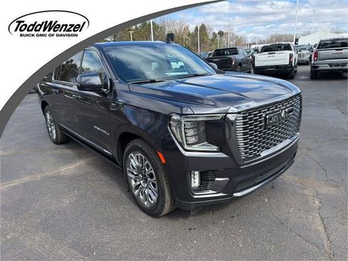 Used 2023 GMC Yukon XL Denali Ultimate image 1