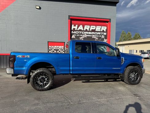 Used 2022 Ford F250 XLT w/ XLT Value Package image 4