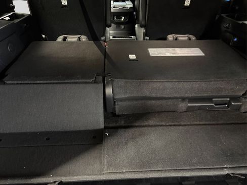 Used 2023 Toyota Sequoia Platinum image 11