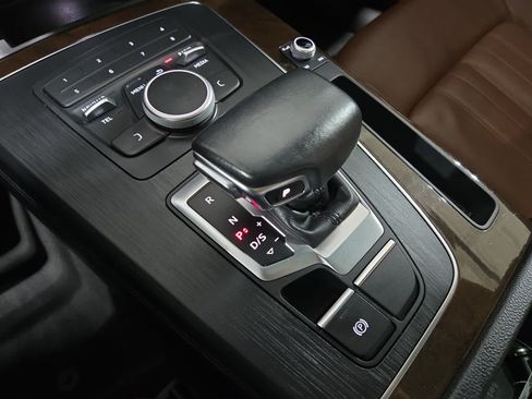 Used 2019 Audi Q5 2.0T Premium w/ Convenience Package AWD/4WD image 28