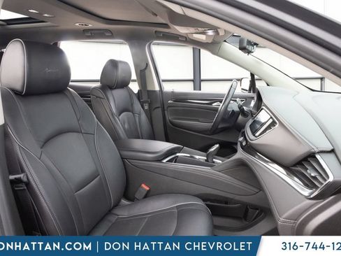 Used 2021 Buick Enclave Avenir w/ Avenir Technology Package AWD/4WD image 22