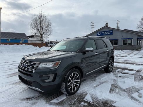 Used 2016 Ford Explorer Platinum image 35