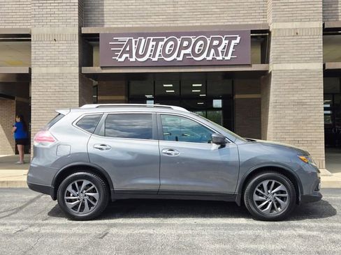 Used 2016 Nissan Rogue SL w/ SL Premium Package image 4