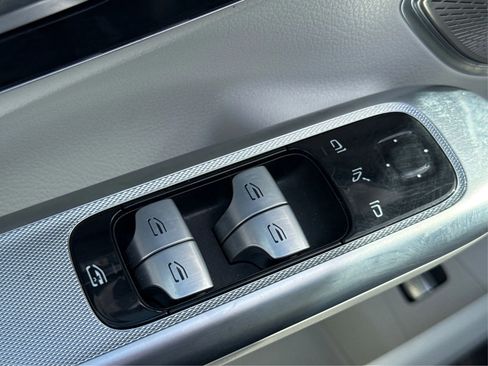 Used 2023 Mercedes-Benz EQE 500 4MATIC SUV image 40