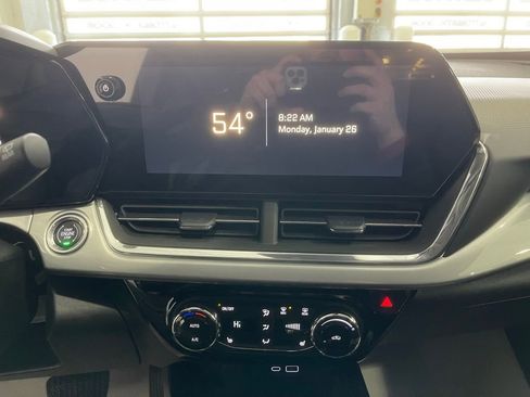 New 2026 Chevrolet Trax LT w/ LT Convenience Package image 16