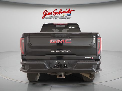 Used 2024 GMC Sierra 2500 AT4 w/ Technology Package AWD/4WD image 5