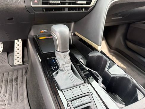 Used 2025 Toyota Camry XSE FWD image 13