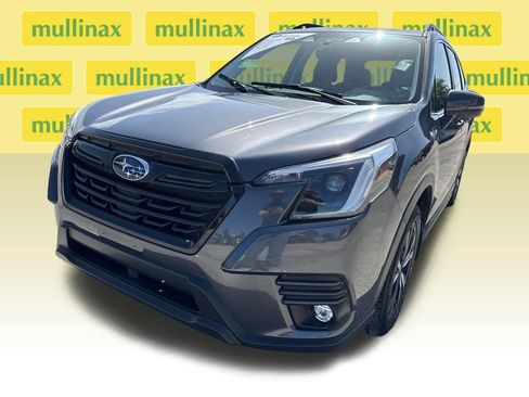 Used 2024 Subaru Forester Limited AWD/4WD image 11