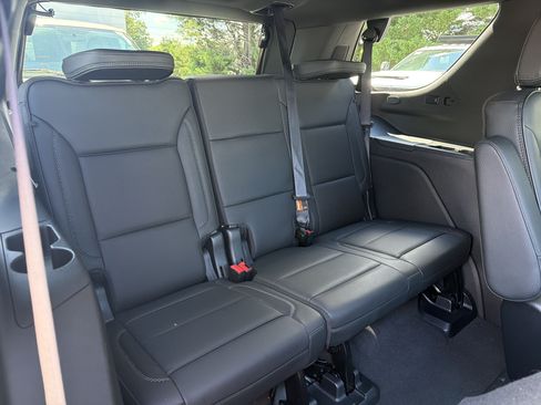 Used 2023 GMC Yukon Denali AWD/4WD image 33