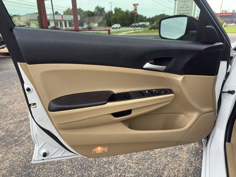 Used 2012 Honda Accord LX image 15