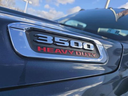 Used 2021 RAM 3500 Big Horn w/ Level 2 Equipment Group image 10