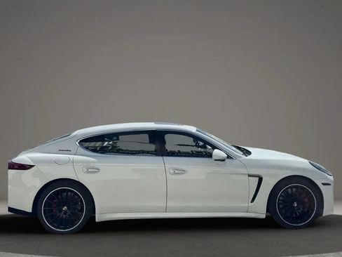 Used 2014 Porsche Panamera AWD/4WD image 5