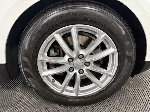 Used 2016 Land Rover Range Rover Sport SE image 12