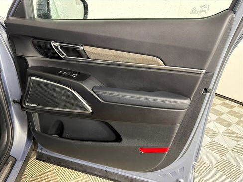 Used 2021 Kia Telluride SX image 16