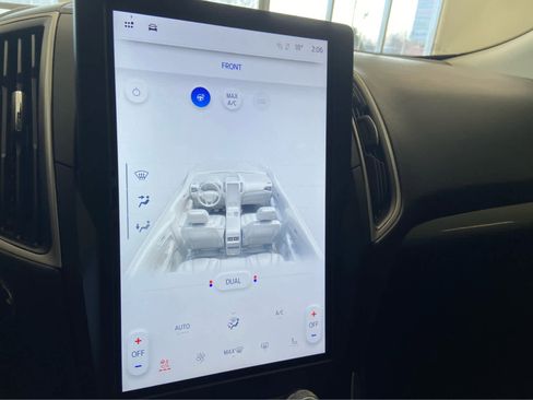 Used 2024 Ford Edge SEL w/ Convenience Package image 26