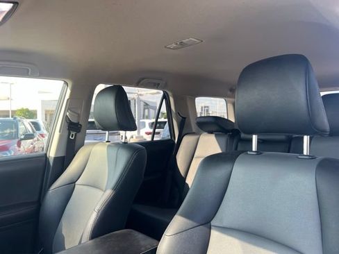 Used 2019 Toyota 4Runner SR5 Premium AWD/4WD image 7
