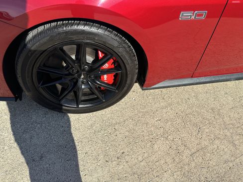 Used 2024 Ford Mustang GT Premium RWD image 4
