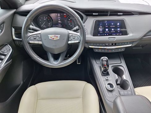 Certified 2023 Cadillac XT4 Sport FWD image 11