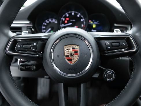 Certified 2026 Porsche Macan AWD/4WD image 14