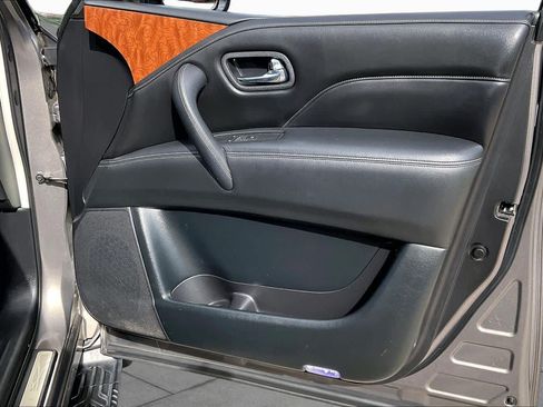 Used 2019 INFINITI QX80 Luxe AWD/4WD image 22