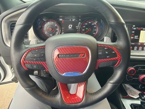 Used 2017 Dodge Charger R/T RWD image 10