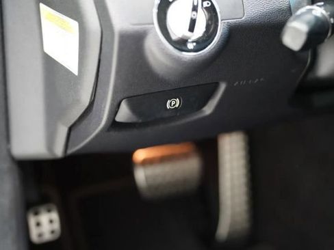 Used 2010 Mercedes-Benz E 350 Coupe image 23