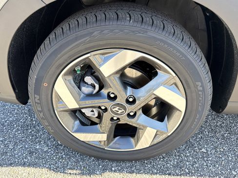 New 2026 Hyundai Venue SEL image 9