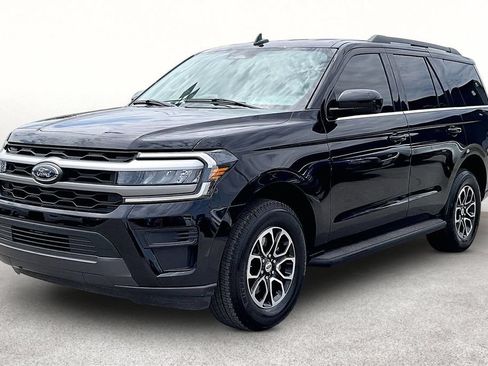 Used 2024 Ford Expedition XLT RWD image 15