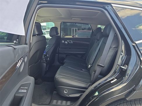 Used 2025 Genesis GV80 2.5T Advanced image 23